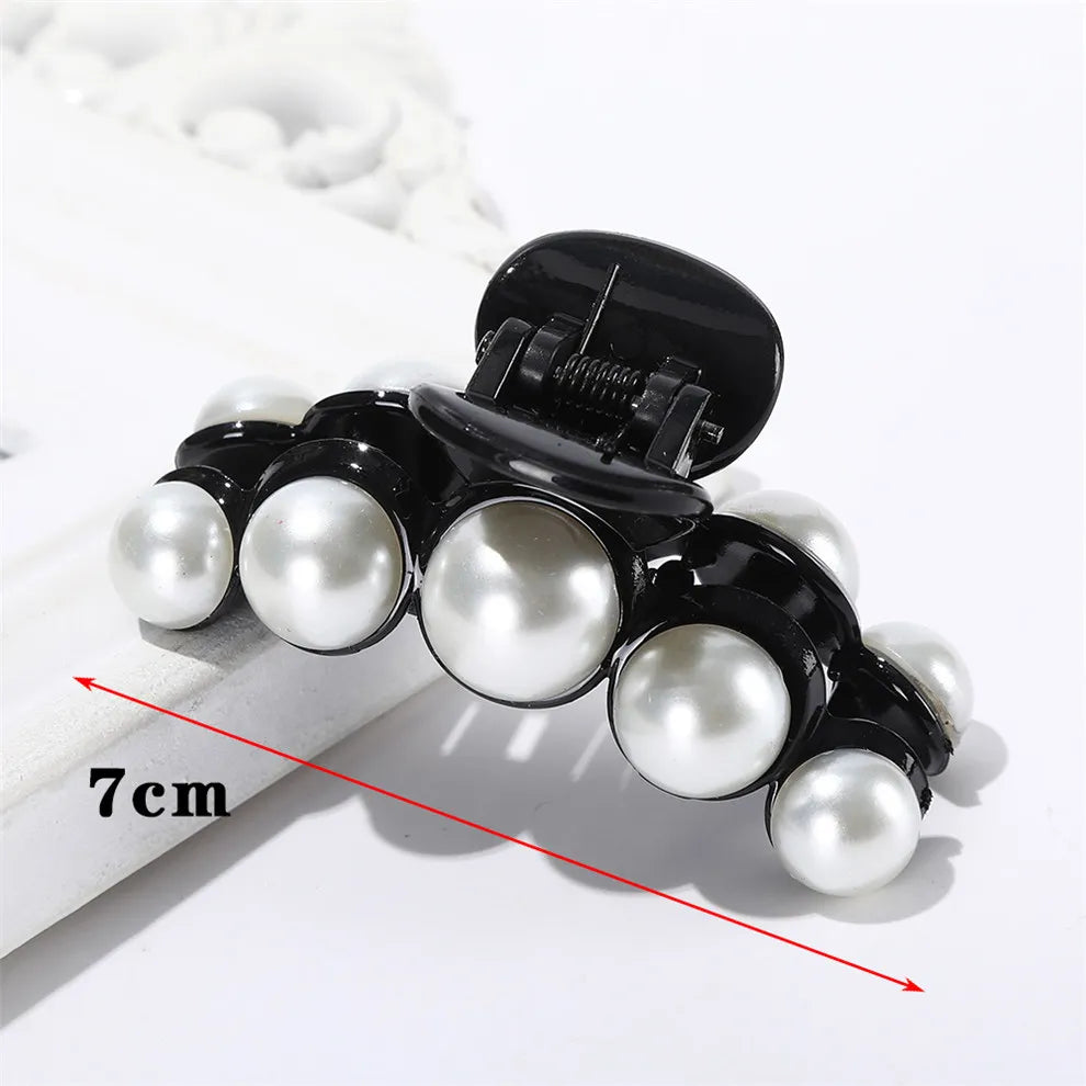 AWATYR 2021 New Hyperbole Big Pearls Acrylic Hair Claw Clips Big Size Makeup Hair Styling Barrettes for Women Hair Accessories LA3688-B02 China